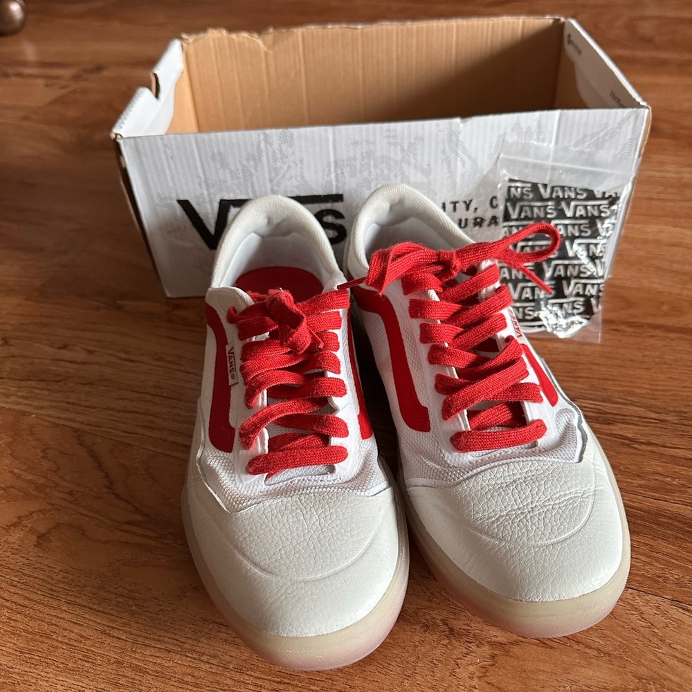 NWT Vans Sneakers - Picture 2 of 7